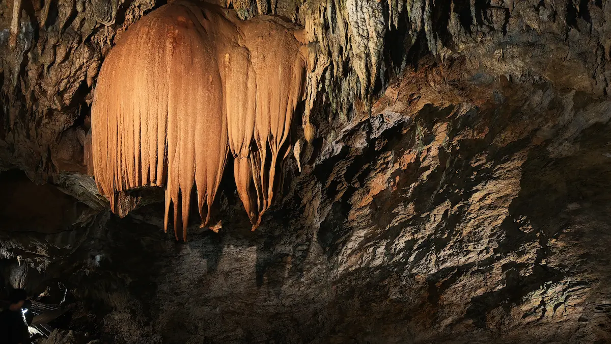 Okinawa Cave